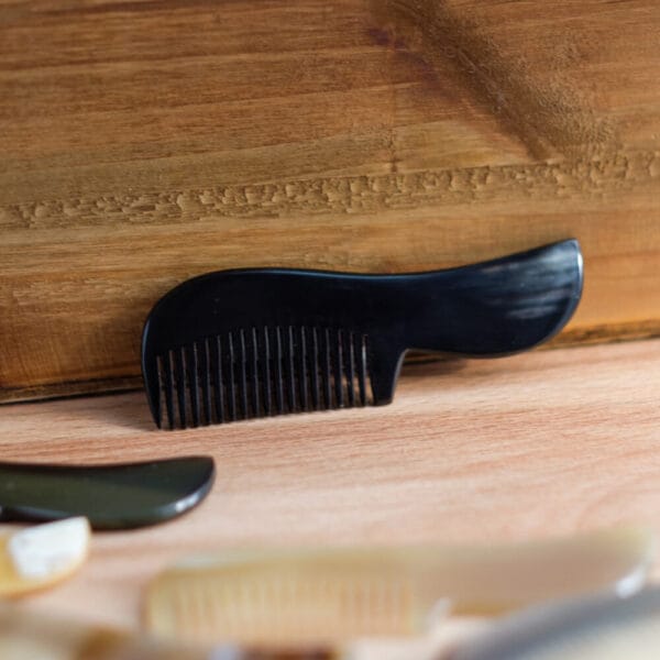 Horned Beard Comb