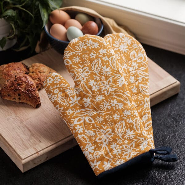 Handmade Oven Mitt Set - Yellow Floral